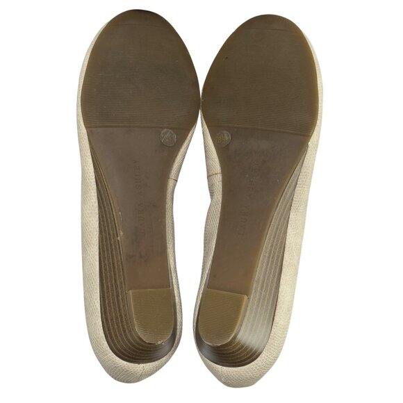 LAURA ASHLEY Women's Beige Wedge Flats Embellished Toe Faux Leather Size 7B - Picture 6 of 10